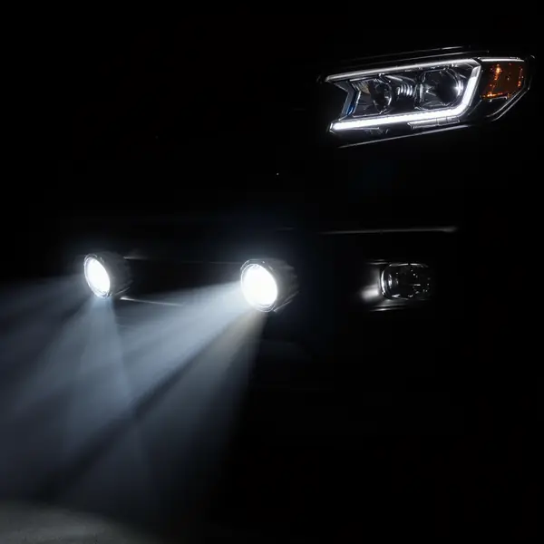 LED Darbo Žibintai: Spalvų Korekcija Saugumo Didinimui