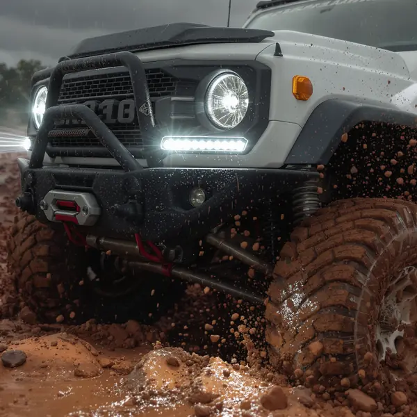 LED šviestuvų smūgių atsparumo testavimas off-road sąlygomis - struktūrinio tvirtumo demonstracija