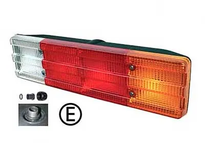 Dešininis 4 kamerų galinis žibintas su atbulinės eigos funkcija - DAF/MB sunkvežimiams (426x110x80mm)