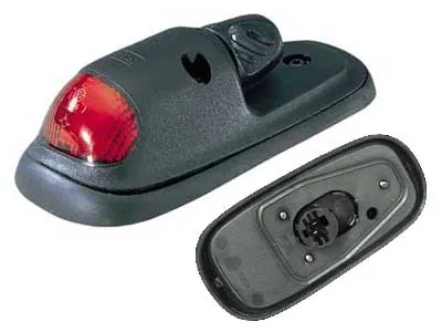 Raudonas halogeninis šoninis gabaritinis žibintas su tiesiu apatiniu guminiu kraštu (140x65x30mm) - Ledbarzibintai.lt