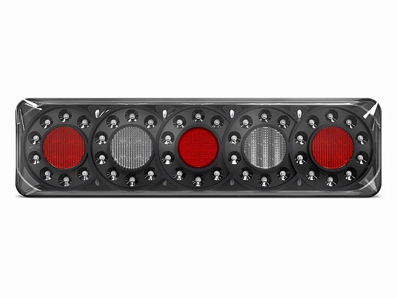 LED AUTOLAMPS Kvadratinis LED Galinis Žibintas - 6 Funkcijų, 12-24V, Atsparus Smūgiams, ECE Patvirtintas