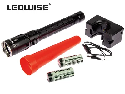 LEDWISE Profesionalus Įkraunamas Rankinis Žibintuvėlis 930lm E17 10R - Attēls 5